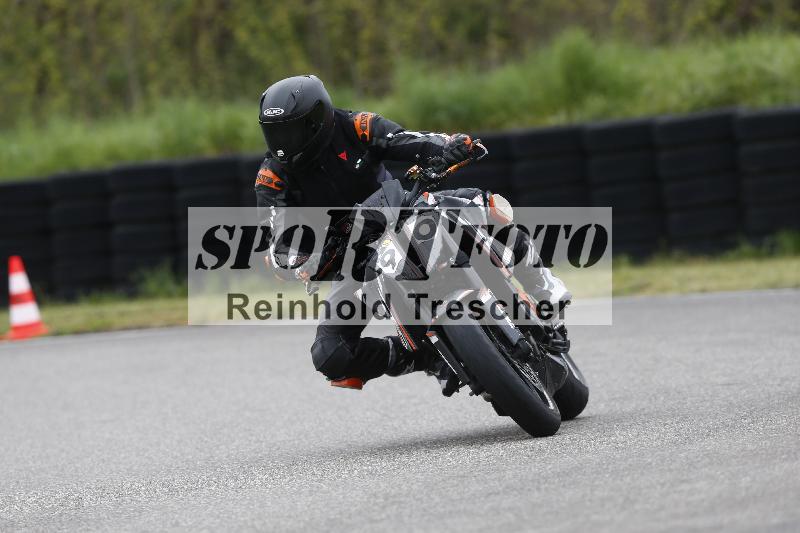 Archiv-2025/06 18.04.2025 Speer Racing ADR/Gruppe gelb/90